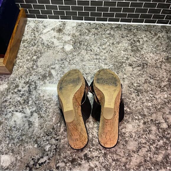 Women's Latrice Wedge Mule Sandal - Charles David - Black and cork - Picture 9 of 10